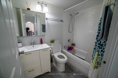 Photo 10 at 604 - 25 Four Winds Drive, York University Heights, Toronto