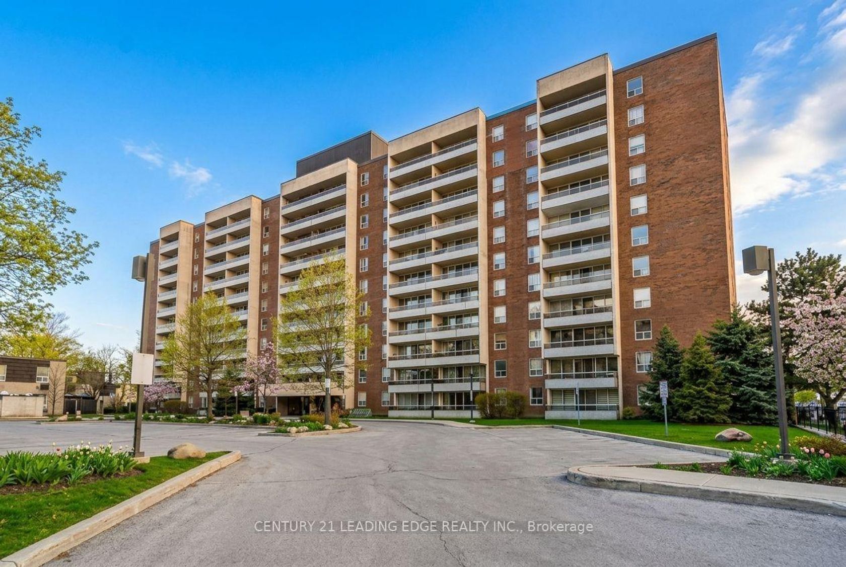 604 - 25 Four Winds Drive, York University Heights, Toronto 
