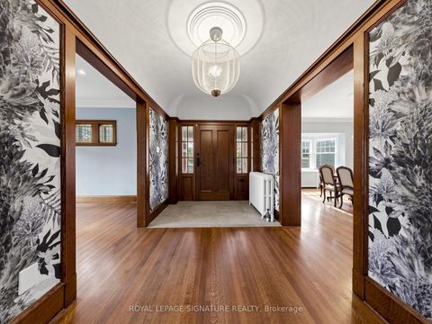 Photo 1 at 92 Inglewood Drive, Moore Park, Toronto