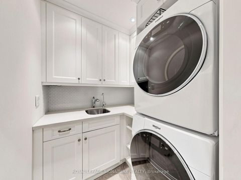 Photo 7 at 92 Inglewood Drive, Moore Park, Toronto