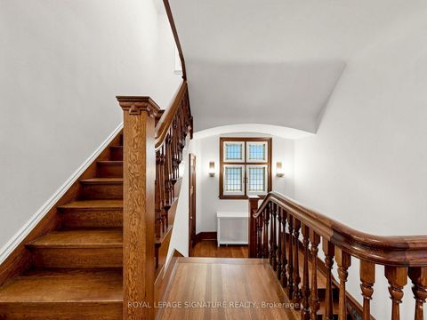 Photo 8 at 92 Inglewood Drive, Moore Park, Toronto