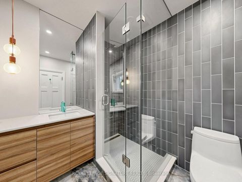 Photo 15 at 92 Inglewood Drive, Moore Park, Toronto
