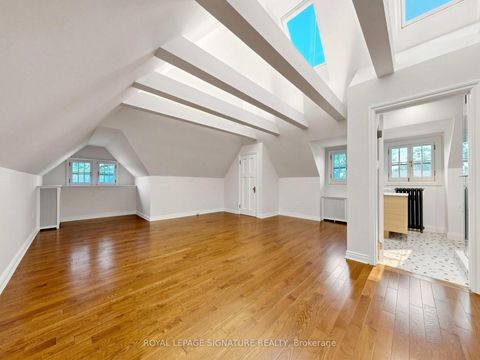 Photo 19 at 92 Inglewood Drive, Moore Park, Toronto