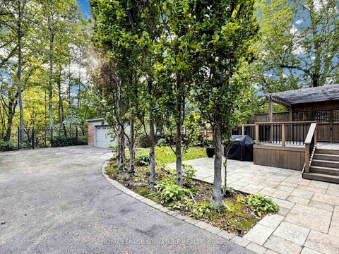 Photo 27 at 92 Inglewood Drive, Moore Park, Toronto