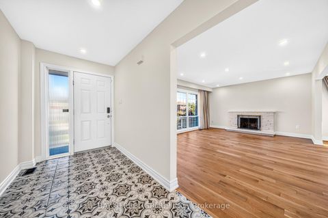 Photo 4 at 203 Cassandra Boulevard, Donalda, Toronto
