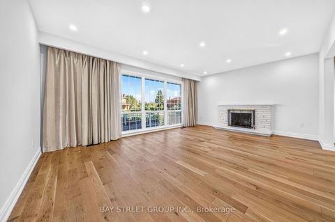Photo 6 at 203 Cassandra Boulevard, Donalda, Toronto