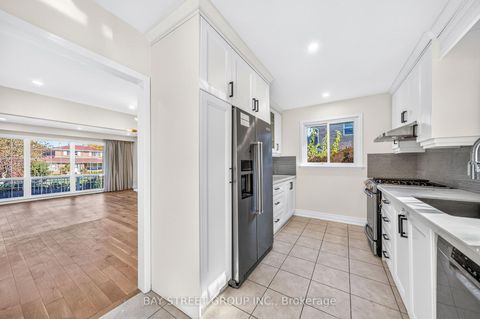 Photo 11 at 203 Cassandra Boulevard, Donalda, Toronto