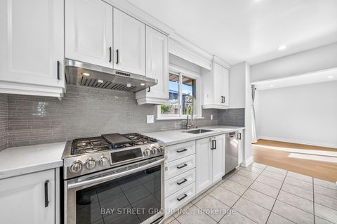 Photo 14 at 203 Cassandra Boulevard, Donalda, Toronto