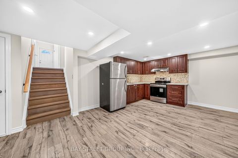 Photo 32 at 203 Cassandra Boulevard, Donalda, Toronto