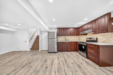 Photo 34 at 203 Cassandra Boulevard, Donalda, Toronto