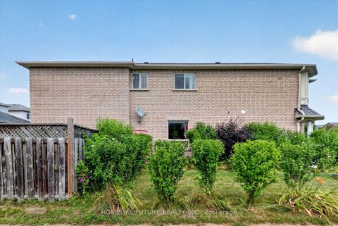 Photo 4 at 16 Rozell Road, Centennial Scarborough, Toronto