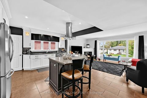 Photo 3 at 23 Marion Crescent, Wellington, Barrie