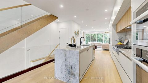 Photo 8 at 2970A Bayview Avenue, Willowdale East, Toronto