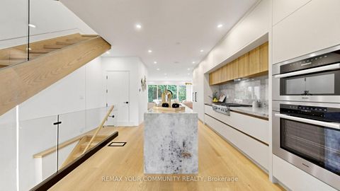 Photo 9 at 2970A Bayview Avenue, Willowdale East, Toronto