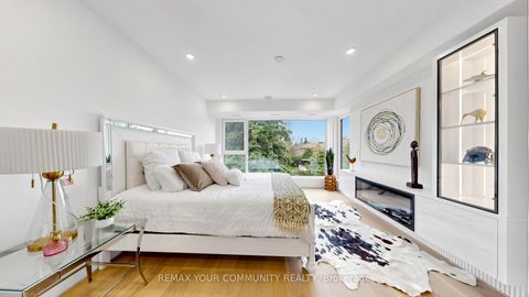 Photo 17 at 2970A Bayview Avenue, Willowdale East, Toronto