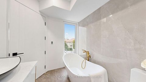 Photo 22 at 2970A Bayview Avenue, Willowdale East, Toronto