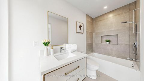 Photo 25 at 2970A Bayview Avenue, Willowdale East, Toronto