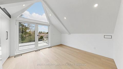 Photo 31 at 2970A Bayview Avenue, Willowdale East, Toronto