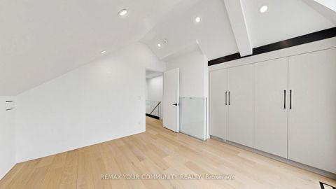 Photo 33 at 2970A Bayview Avenue, Willowdale East, Toronto