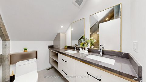Photo 34 at 2970A Bayview Avenue, Willowdale East, Toronto