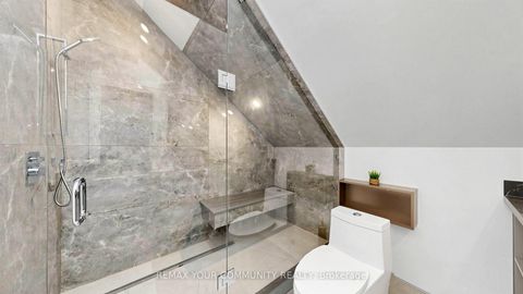 Photo 35 at 2970A Bayview Avenue, Willowdale East, Toronto