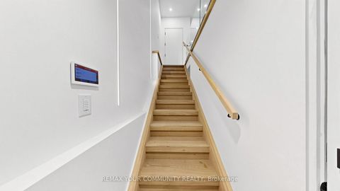 Photo 36 at 2970A Bayview Avenue, Willowdale East, Toronto