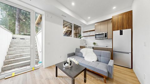 Photo 37 at 2970A Bayview Avenue, Willowdale East, Toronto
