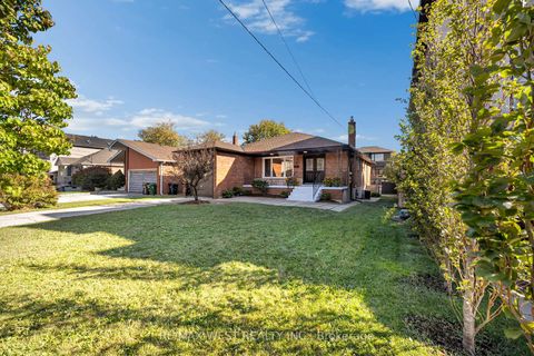 Photo 2 at 67 Burncrest Drive, Nortown, Toronto