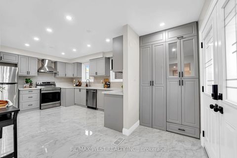 Photo 8 at 67 Burncrest Drive, Nortown, Toronto