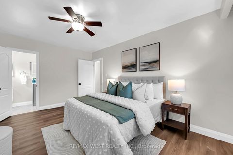 Photo 9 at 67 Burncrest Drive, Nortown, Toronto