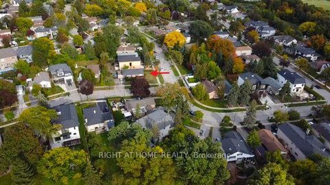 Photo 6 at 19 Upminster Crescent, West Deane, Toronto