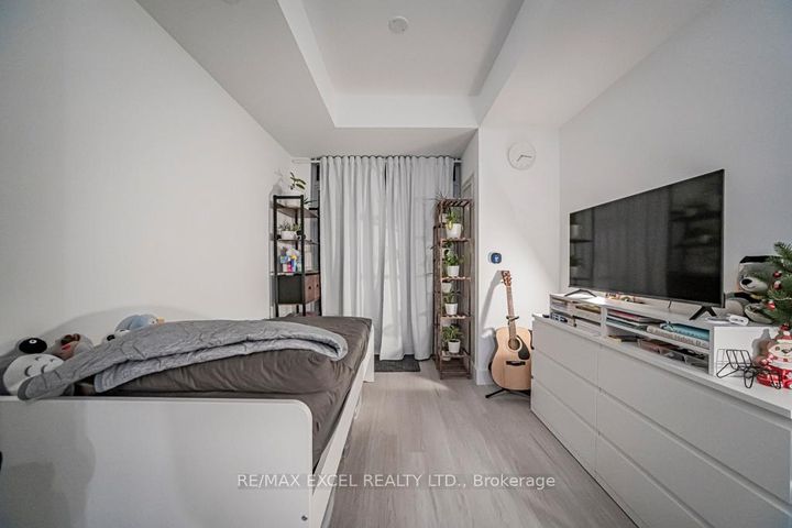 Photo 5 at 302 - 625 Sheppard Avenue E, Bayview Village, Toronto