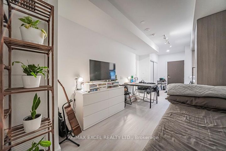 Photo 6 at 302 - 625 Sheppard Avenue E, Bayview Village, Toronto