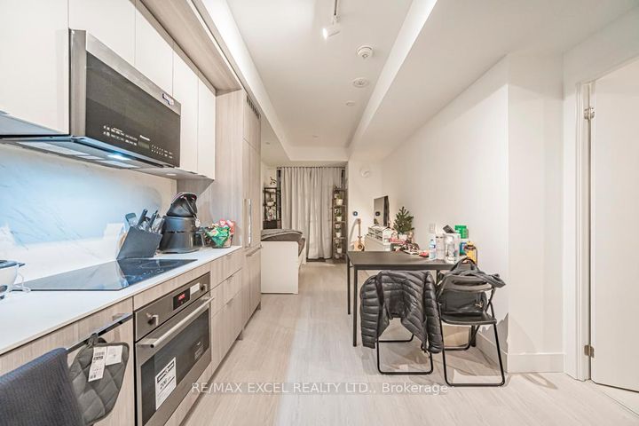 Photo 10 at 302 - 625 Sheppard Avenue E, Bayview Village, Toronto