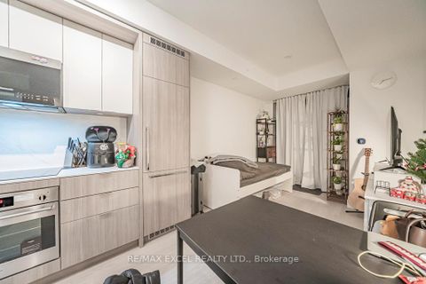 Photo 7 at 302 - 625 Sheppard Avenue E, Bayview Village, Toronto