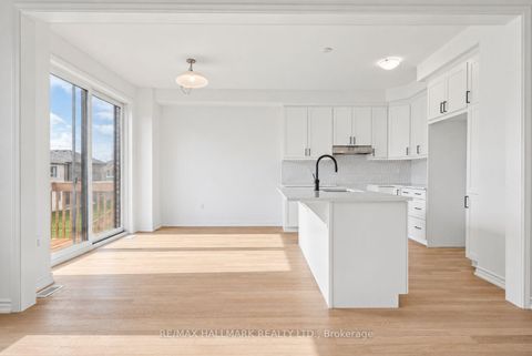 Photo 10 at 51 Gretzky Avenue, Rural Barrie Southeast, Barrie