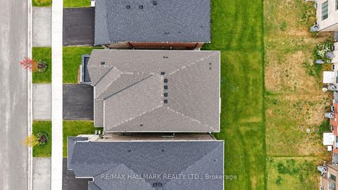 Photo 3 at 82 Gretzky Avenue, Rural Barrie Southeast, Barrie