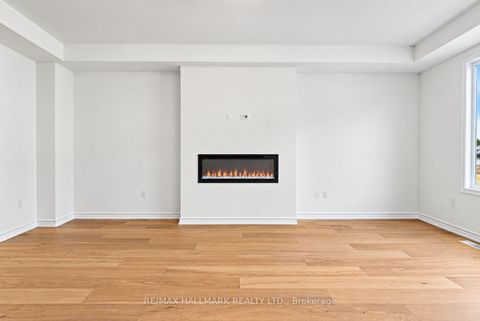 Photo 18 at 82 Gretzky Avenue, Rural Barrie Southeast, Barrie