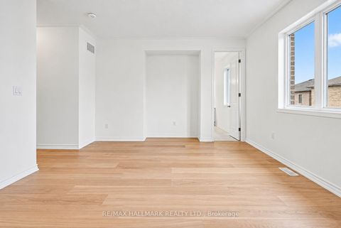 Photo 25 at 82 Gretzky Avenue, Rural Barrie Southeast, Barrie