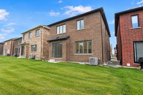Photo 45 at 82 Gretzky Avenue, Rural Barrie Southeast, Barrie