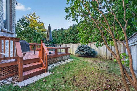 Photo 45 at 12 Loudon Crescent, Beverley Glen, Vaughan