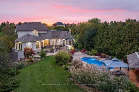 Photo 2 at 776 Woodland Acres Crescent, Rural Vaughan, Vaughan