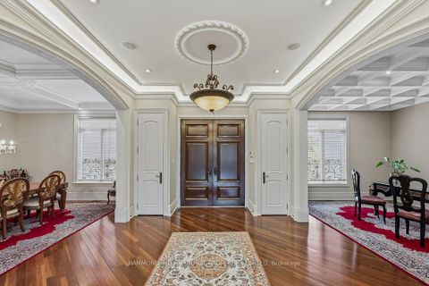 Photo 5 at 776 Woodland Acres Crescent, Rural Vaughan, Vaughan