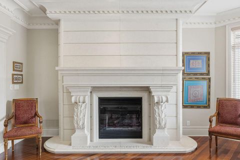Photo 17 at 776 Woodland Acres Crescent, Rural Vaughan, Vaughan