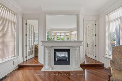 Photo 20 at 776 Woodland Acres Crescent, Rural Vaughan, Vaughan