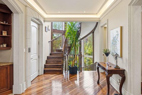 Photo 25 at 776 Woodland Acres Crescent, Rural Vaughan, Vaughan