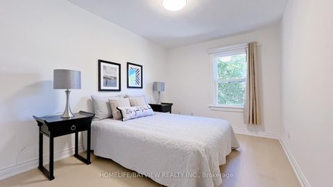 Photo 10 at 82 Centre Street E, Crosby, Richmond Hill