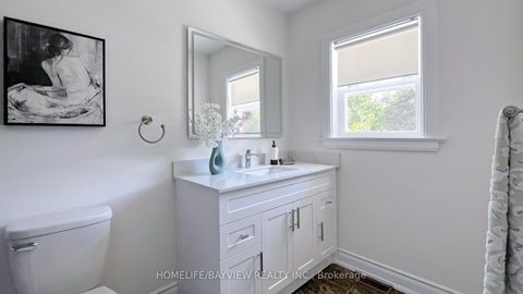 Photo 12 at 82 Centre Street E, Crosby, Richmond Hill