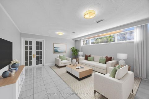 Photo 7 at 39 Buxton Road, CFB, Toronto