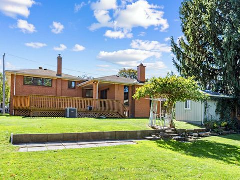Photo 39 at 39 Buxton Road, CFB, Toronto